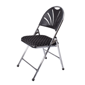 Comfortabele vergaderstoel met zwart gestoffeerde zitting en metalen frame.