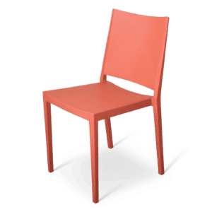 Moderne oranje houten stoel voor horeca en restaurants.